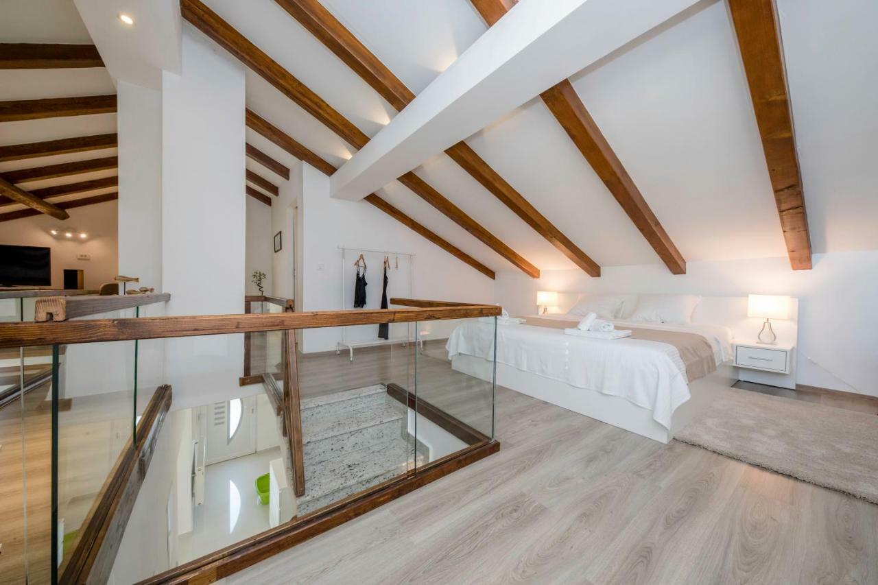 Bella Villa Banjol